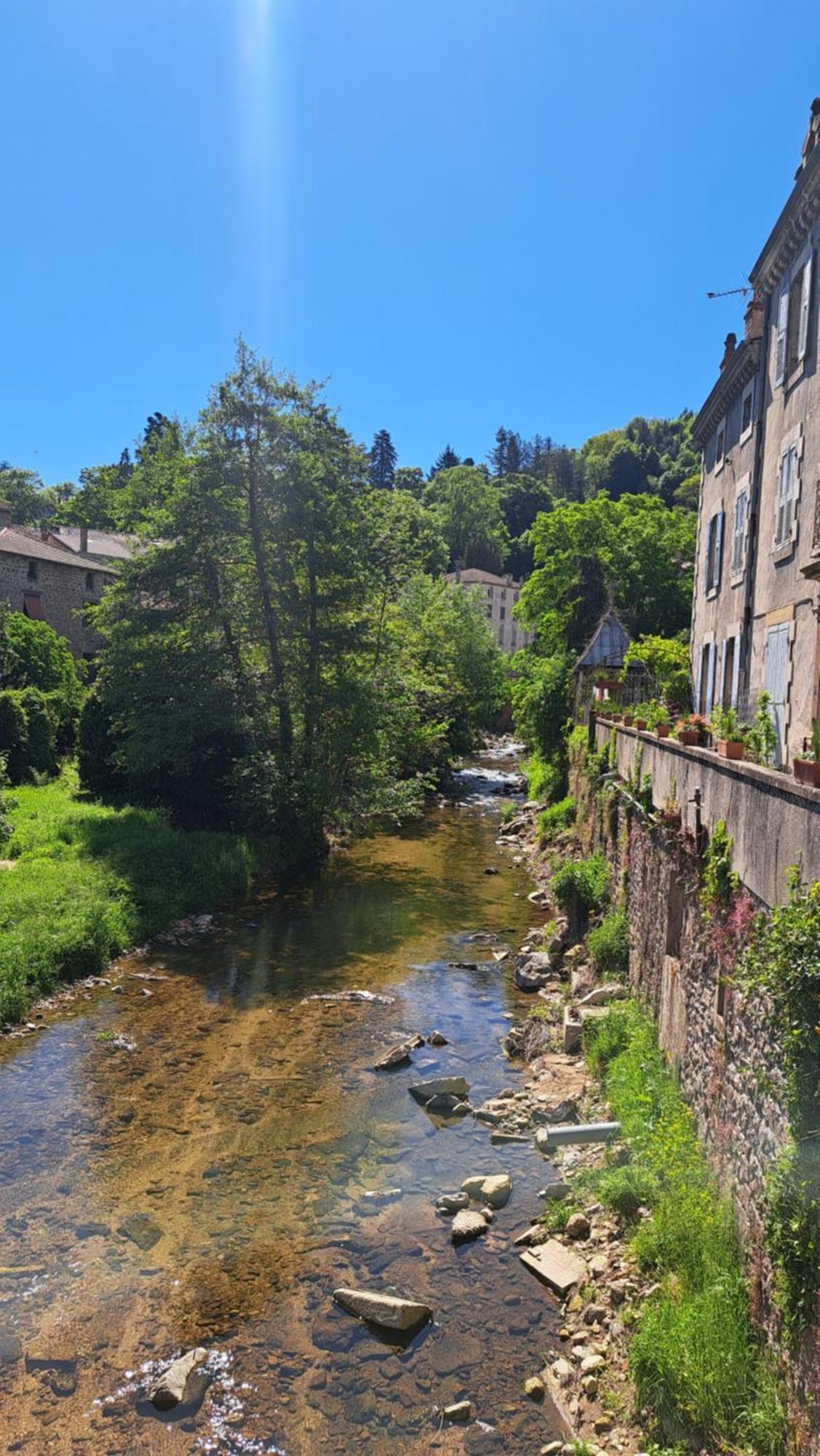 Du Doubs Au Doux Villa Lamastre Eksteriør billede